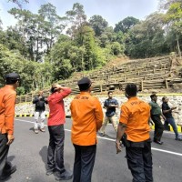 Jalur Pacet-Cangar Buka 24 Jam, BPBD Jatim: Kondisi Jalan Layak dan Aman Dilalui