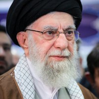 Mengenal Sosok Ayatollah Ali Khamenei, Pemimpin Tertinggi Iran yang Ditarget Israel