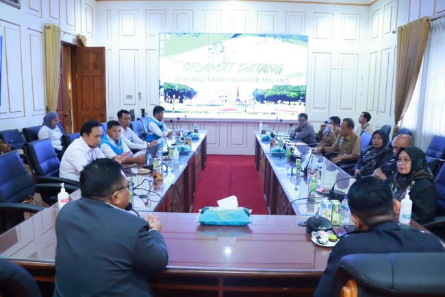 Suasana audiensi tim PLN UP3 Malang dengan jajaran OPD Pemkot Malang. (Foto: istimewa)