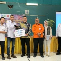 Anggota DPRD Jatim Puguh Wiji Pamungkas Gagas Pentahelix Mitigasi Bencana: Bentuk Destana, Serahkan 100 Bibit Tanaman di Bulukerto
