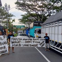 Ratusan Sopir Truk Malang Hingga Jateng Ikut Demo Zero ODOL di Jalibar