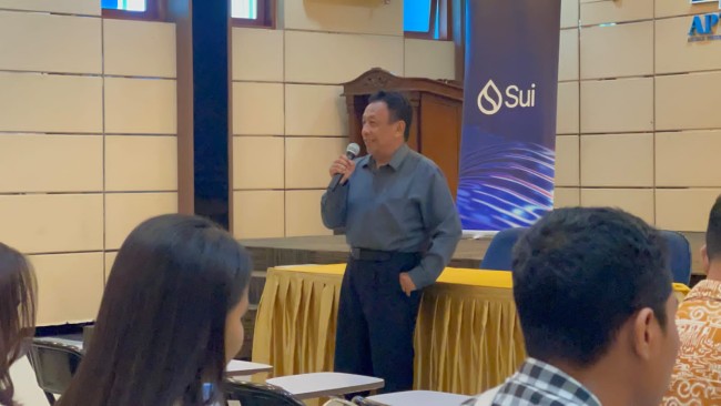 Wakil Rektor I UKWK, Prof. Dr. Ir. Kukuk Yudiono, M.S., saat membuka seminar. (Foto: istimewa)