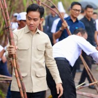 Awali Kunker ke Banyuwangi, Wapres Gibran Dicurhati Petani
