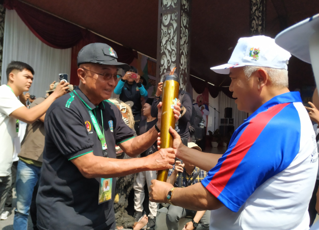 menerima api Porprov Jatim 2025