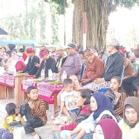 Jelang 1 Syuro, Muspika Semboro dan Pemdes Sidomekar Gelar Kirab Tumpeng di Situs Beteng Majapahit