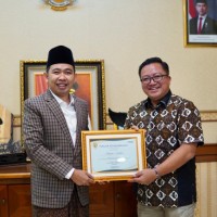Raih Penghargaan, Gus Fawait Optimistis Perbaiki Pelayanan, Entaskan Kemiskinan, hingga Sejahterakan Masyarakat