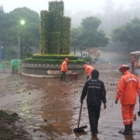 Banjir Disertai Lumpur Melanda Kawasan Taman Rekreasi Selecta Kota Batu