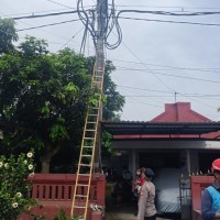 Pekerja Tersengat Listrik Saat Ganti Kabel PLN di Singosari, Begini Kondisinya