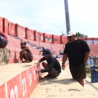 Stadion Brawijaya Kediri Dicat Ulang