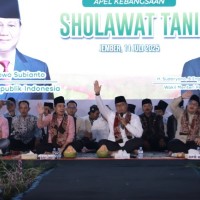 Bersama Wamen Pertanian, Bupati Jember Hadiri Pengukuhan Serikat Tani LSN di Apel Salawat Tani