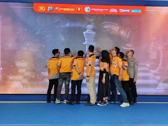 Seremonial opening ceremony Bhayangkara Chess Day Piala Kapolresta Malang Kota (foto: Hendra Saputra/JatimTIMES) 