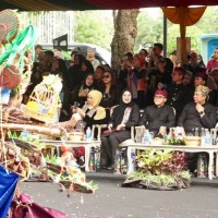 Lantunan Doa Bagi Korban KMP Tunu Pratama Jaya Awali Gelaran Banyuwangi Ethno Carnival 2025