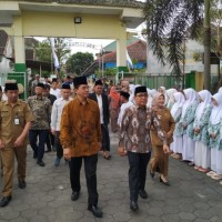 Menko PMK Pratikno Kunjungi Ponpes Al-Ishlahiyah Singosari, Apresiasi Program Salut Universitas Terbuka