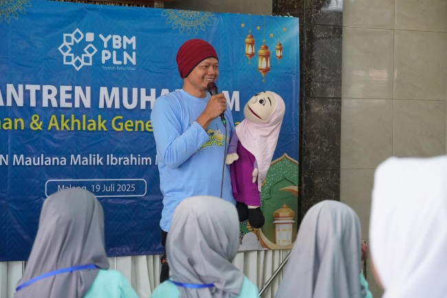 Ceramah inspiratif dan storytelling dari Kak Ale, pendongeng asal Kota Malang. (Foto: istimewa)