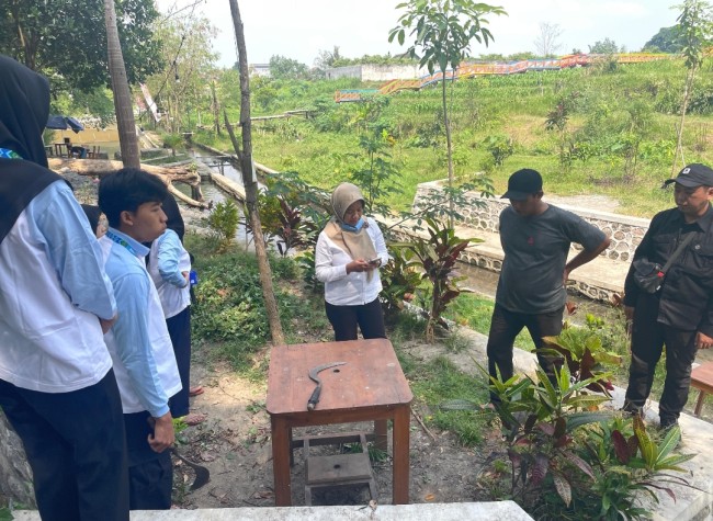 Kerja bakti di Sendang Mbah Bawuk