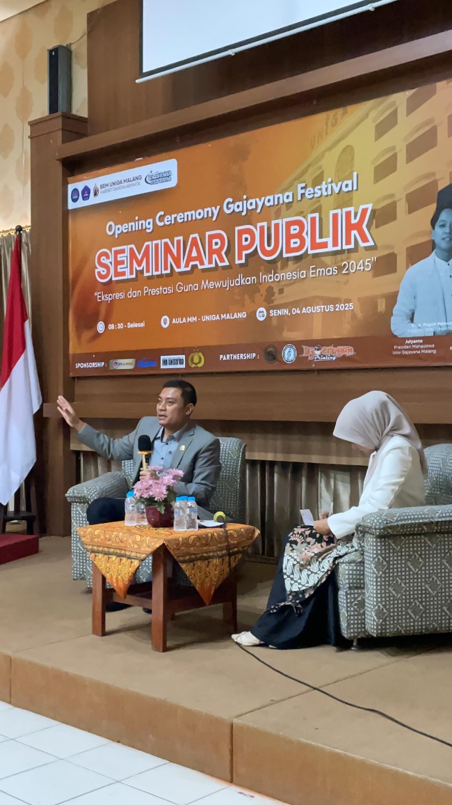 Anggota Komisi E DPRD Jatim Puguh Wiji Pamungkas hadir sebagai pembicara pada seminar publik di Uniga Malang. (Foto: Ist)