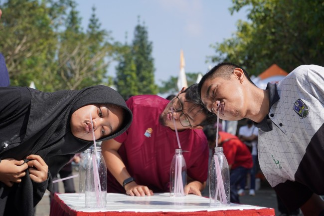 Momen lomba Menyambut Hari Ulang Tahun ke-80 Republik Indonesia. (Foto: istimewa) 
