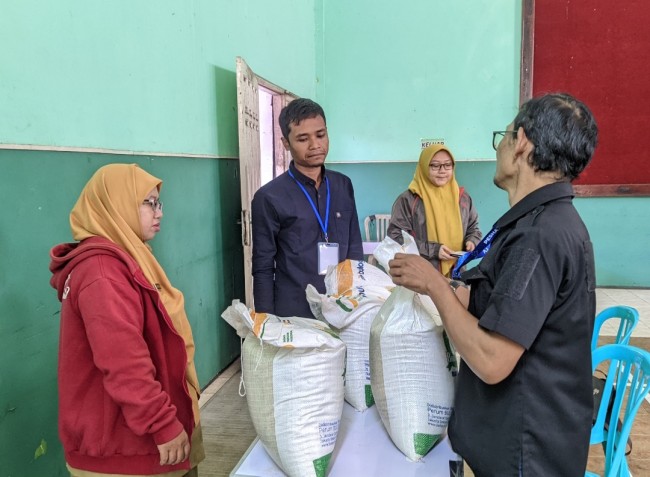 Berbagi beras