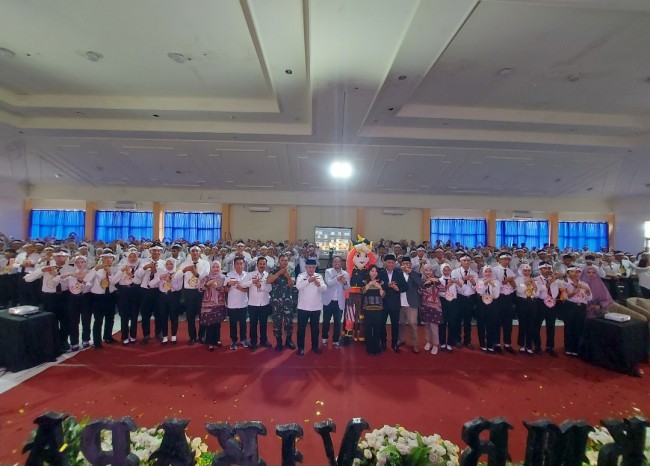 Foto bersama. 