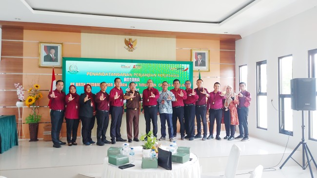 Foto bersama. 