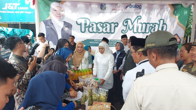 Gubernur Jawa Timur Khofifah Indar Parawansa.