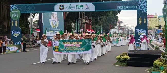 Pawai hari santri