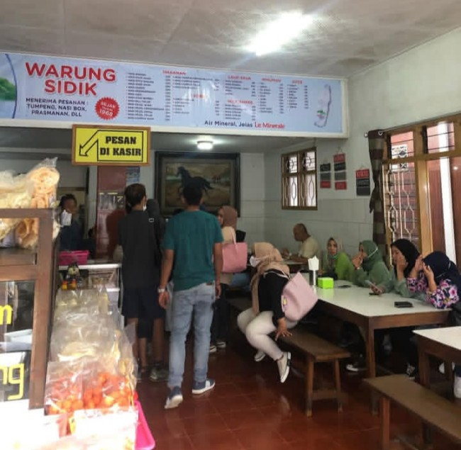 Warung Sidik. (Foto Instagram) 