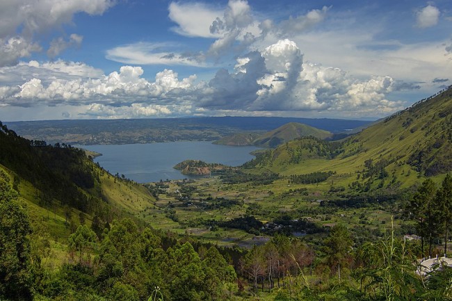 Danau Toba. (Foto Wikipedia) 