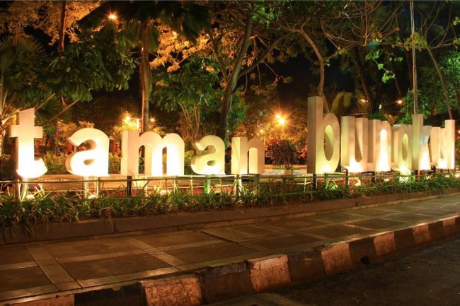 Taman Bungkul Surabaya. (Foto Traveloka)