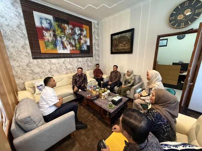 Momen tim PLN UP3 Malang diterima oleh Kepala Kejaksaan Kabupaten Malang Dr. Fahmi, S.H., M.H. (foto: ist)
