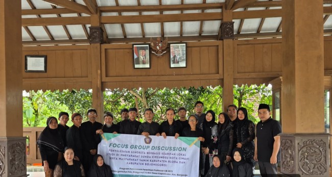 Focus Group Discussion (FGD) yang digelar pada 19–23 Januari 2026 di dua pusat ajaran Samin, yakni Dusun Jepang, Kabupaten Bojonegoro, Jawa Timur, serta Desa Klopoduwur, Kabupaten Blora, Jawa Tengah. (Foto: istimewa)