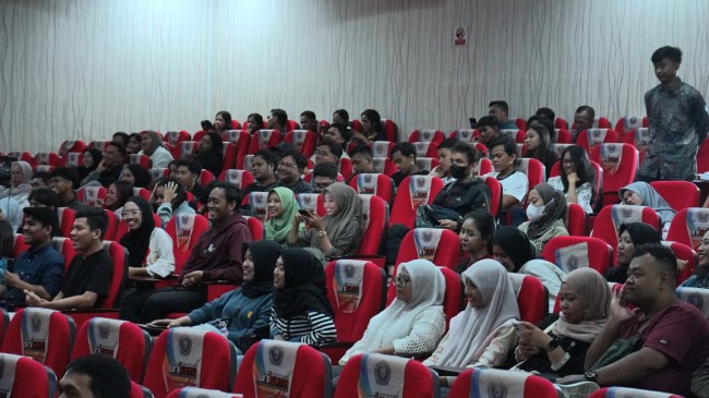 Penonton babak semifinal Stand Up Comedy STMJ. (Foto: istimewa)