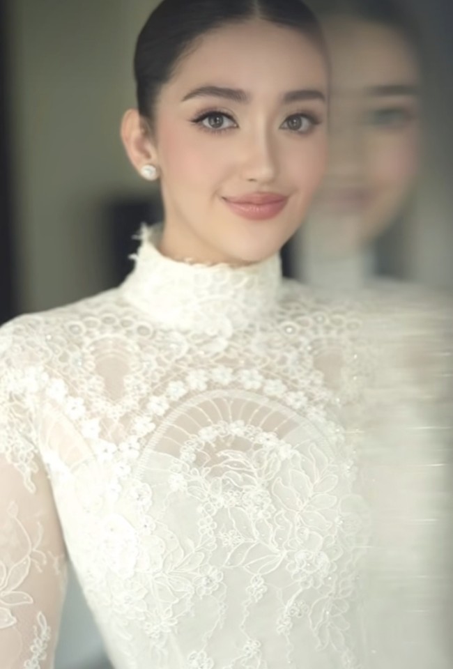 Ranty Maria di momen pemberkatannya dengan Ryan Wijaya. (Foto @rantymaria) 