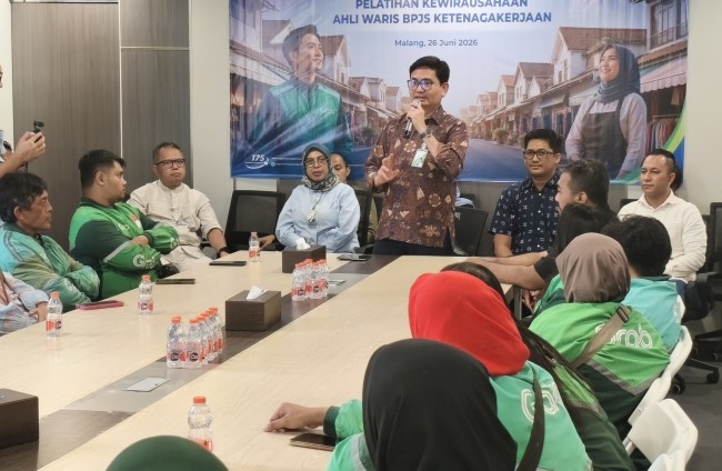 Kepala Kanwil BPJS Ketenagakerjaan Jawa Timur, Ivansyah saat memberikan materi.(Foto: Riski Wijaya/MalangTIMES).