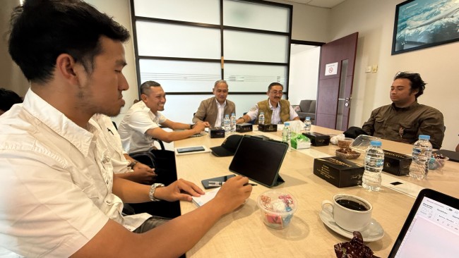 Momen rapat evaluasi Standar Operasional Prosedur (SOP) pengawasan pengoperasian Pesawat Udara Tanpa Awak (PUTA) atau drone. (Foto: istimewa)