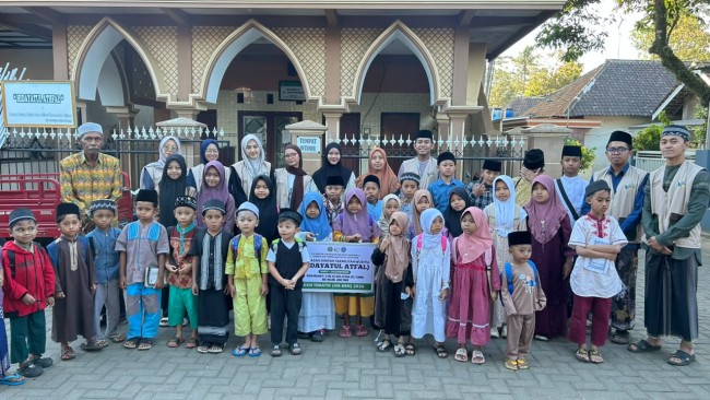 Foto bersama program UM Belajar Bersama Masyarakat (BBM) Tematik. (Foto: istimewa)